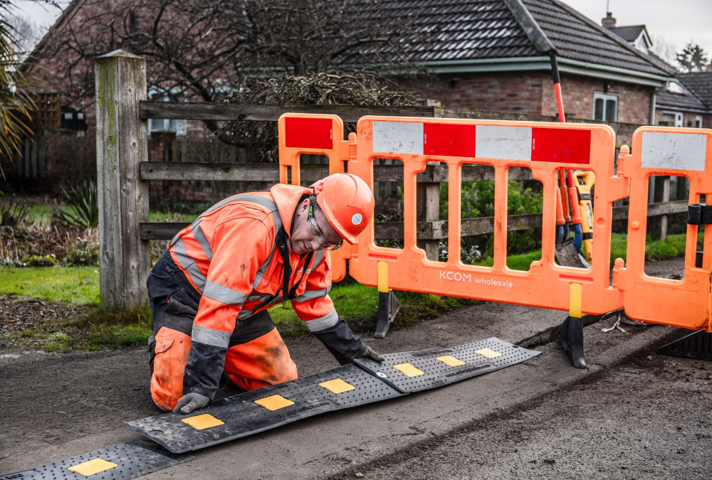 LowProÂ® 100 Narrow Trench Cover